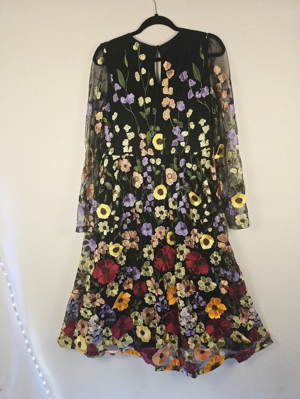 Lulus NWOT Sheer Black 3D VIBRANT Floral Fantasy Embroidered MIDI Dress. XL - Picture 16 of 16